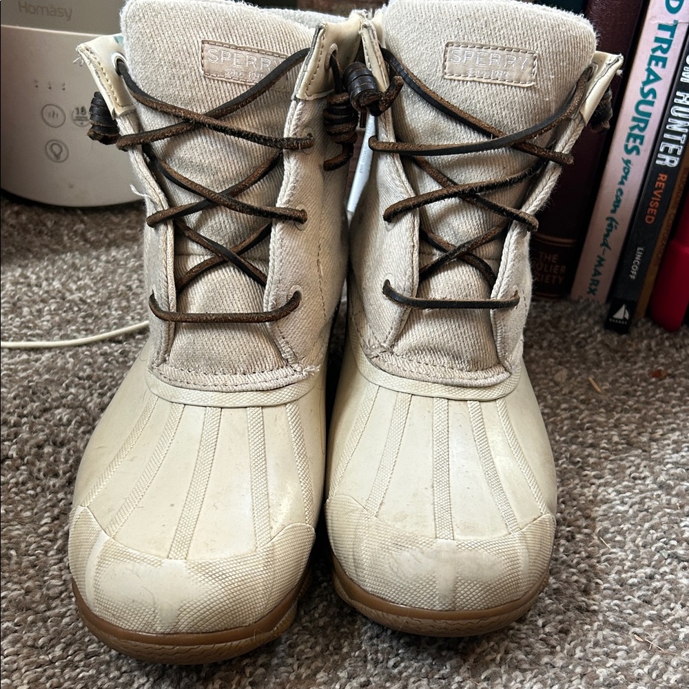 3/$20 Sperry Women's Cream and Brown Winter Boots